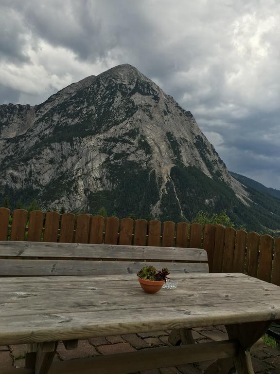 Gasthof Dachsteinblick Stainach Exterior foto